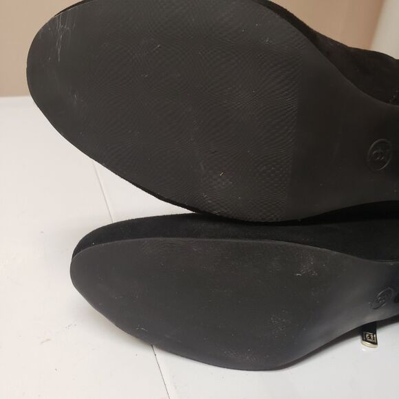 Liz Claiborne Black Faux Suede Lace-Up Ankle Boots Gold Hardware Size 9 PO Good - Picture 14 of 15